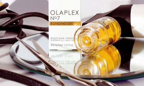 Olaplex 7 come si usa in un completo trattamento di ricostruzione molecolare dei capelli